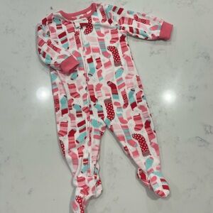 CARTER’S | Christmas Pajamas - Girl’s Pajamas - 6 Months. Onesie with st…